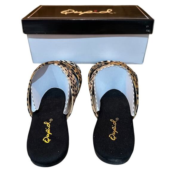 NWT Animal Print Faux Suede Slide Sandal.  Size 6 - Picture 2 of 3